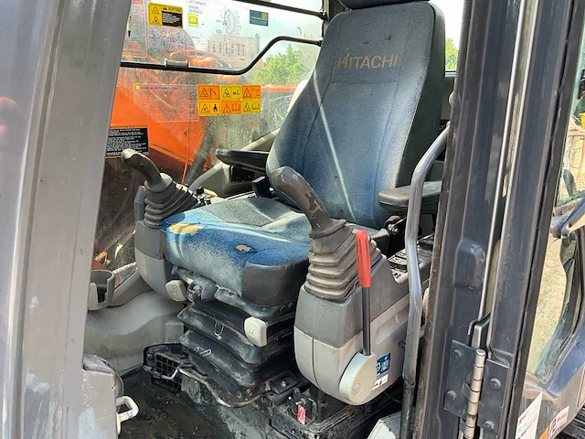 2010 hitachi zaxis zx225uslc-3 rupsgraafmachine - afbeelding 8 van  26