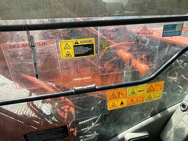 2010 hitachi zaxis zx225uslc-3 rupsgraafmachine - afbeelding 13 van  26