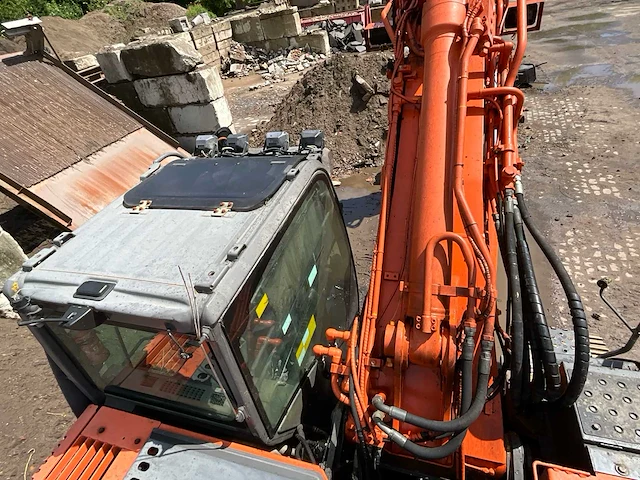 2010 hitachi zaxis zx225uslc-3 rupsgraafmachine - afbeelding 16 van  26