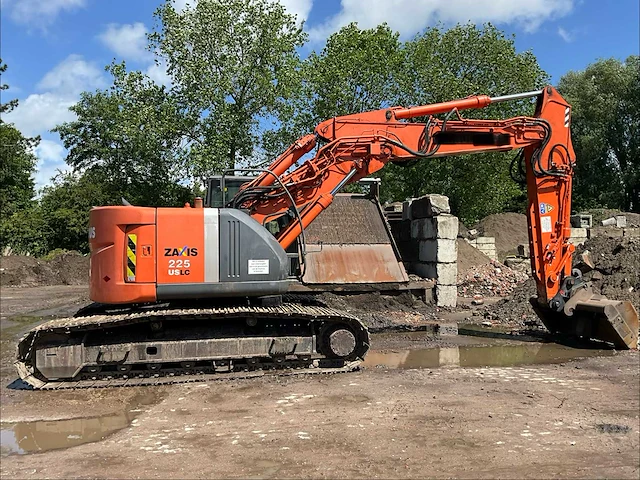 2010 hitachi zaxis zx225uslc-3 rupsgraafmachine - afbeelding 20 van  26