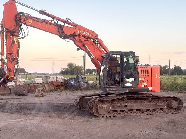 2010 hitachi zx225uslc-3 rupsgraafmachine - afbeelding 1 van  14