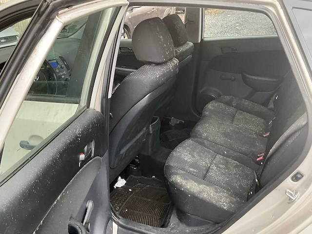 2010 hyundai i30 personenauto - afbeelding 7 van  18