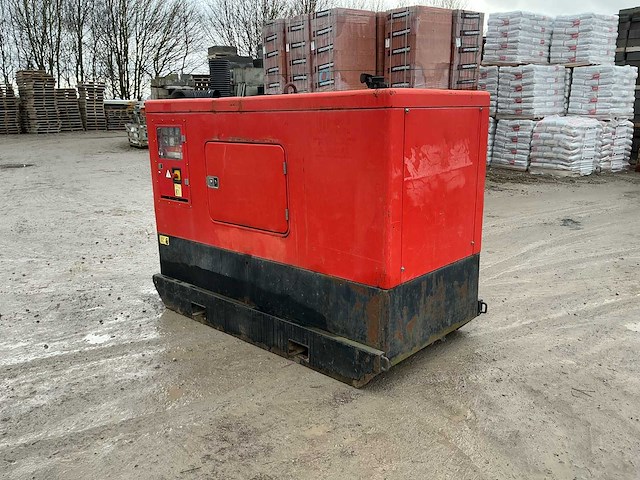 2010 hyw-45 t5 noodstroomaggregaat - afbeelding 1 van  24