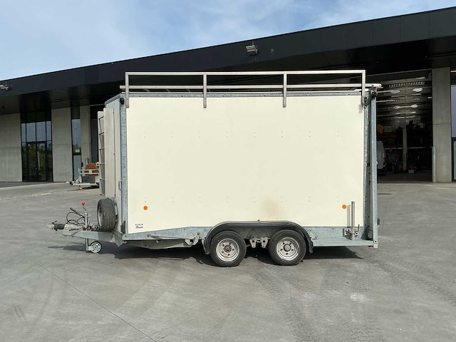 2010 ifor williams bv126g gesloten dubbelasser geremd aanhangwagen - afbeelding 2 van  36