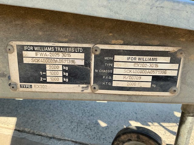 2010 ifor williams ex202 platteau aanhangwagen met opbouwhekkens - afbeelding 2 van  11