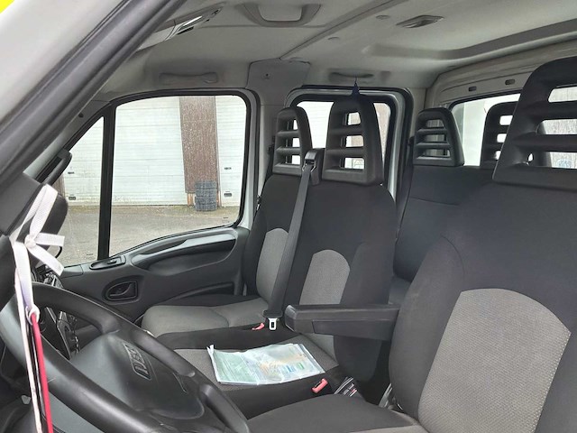 2010 iveco dagelijkse takelwagen - afbeelding 25 van  50