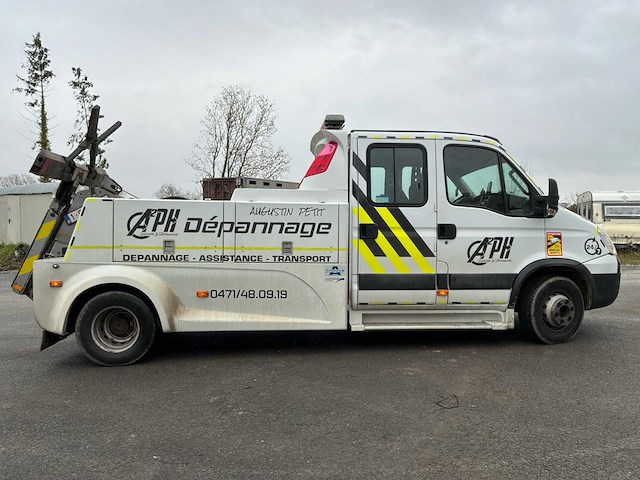 2010 iveco dagelijkse takelwagen - afbeelding 43 van  50