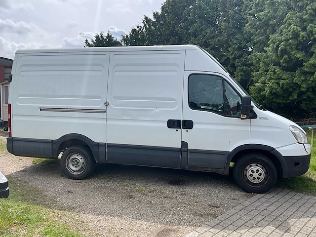 2010 iveco daily - trekhaak - afbeelding 56 van  59