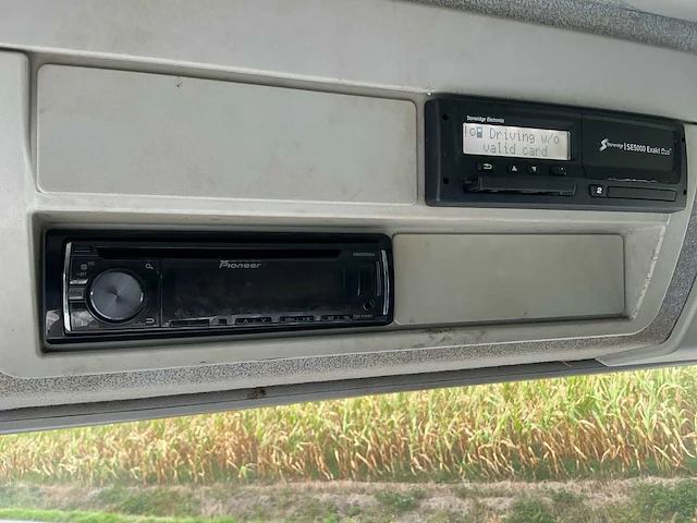 2010 iveco ml 130e 25d vrachtwagen met ang containerhaaksysteem en laadbak - afbeelding 8 van  41