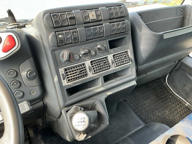 2010 iveco ml 130e 25d vrachtwagen met ang containerhaaksysteem en laadbak - afbeelding 3 van  41