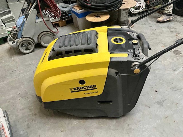 2010 kärcher km 75/40 w veegmachine - afbeelding 3 van  10
