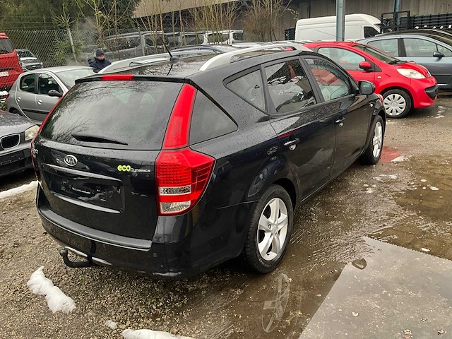 2010 kia ceed personenauto - afbeelding 14 van  18