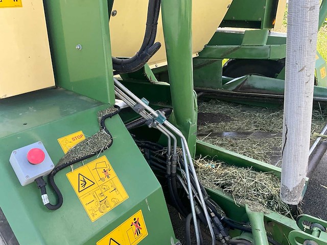2010 krone comprima cv 150 xc ronde balenmachine + wrapper - afbeelding 37 van  48