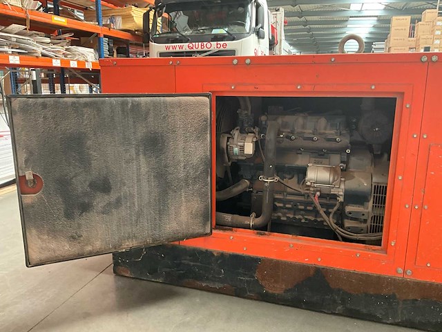 2010 kubota ac3200q stroomgenerator - afbeelding 7 van  13