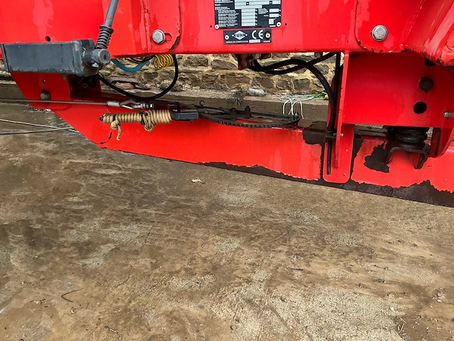 2010 kuhn oceanis 7700 veldspuit - afbeelding 28 van  91