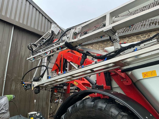 2010 kuhn oceanis 7700 veldspuit - afbeelding 38 van  91