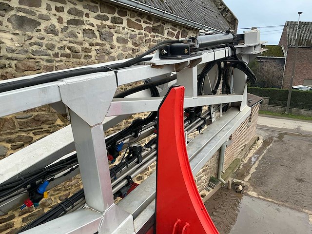 2010 kuhn oceanis 7700 veldspuit - afbeelding 50 van  91