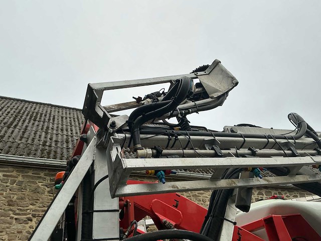 2010 kuhn oceanis 7700 veldspuit - afbeelding 62 van  91