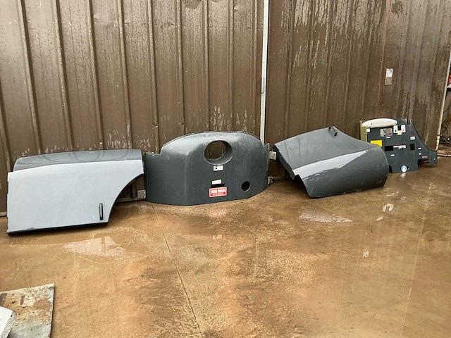 2010 kuhn oceanis 7700 veldspuit - afbeelding 63 van  91