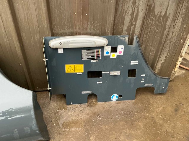 2010 kuhn oceanis 7700 veldspuit - afbeelding 68 van  91