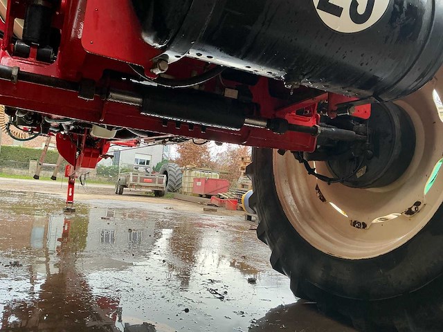 2010 kuhn oceanis 7700 veldspuit - afbeelding 69 van  91