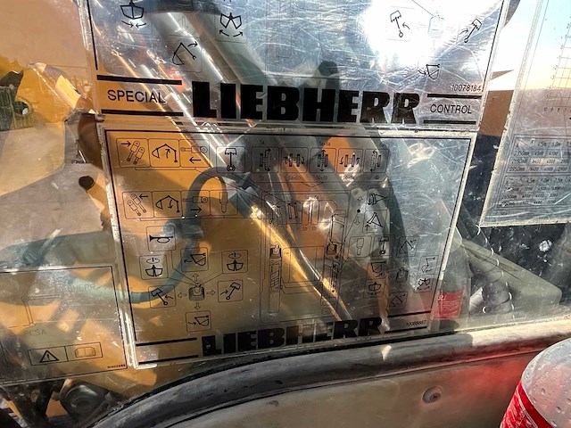 2010 liebherr r924 compact litronic rupsgraafmachine - afbeelding 16 van  46