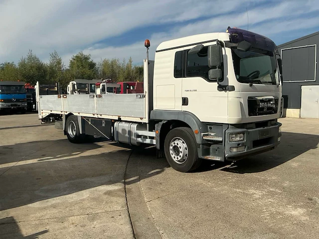 2010 man tgm 18.290 4x2 vrachtwagen met open laadbak en hydraulische oprijplanken - afbeelding 39 van  42