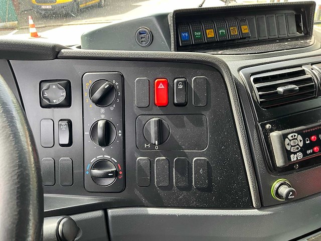 2010 mercedes-benz atego brandweerwagen - afbeelding 14 van  43