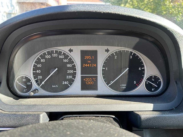 2010 mercedes-benz b180cdi personenauto - afbeelding 2 van  16