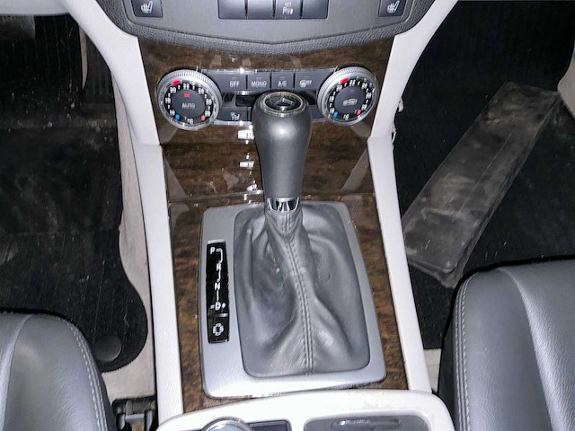 2010 mercedes-benz c 200 cdi personenauto - afbeelding 9 van  32