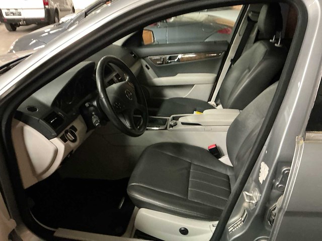 2010 mercedes-benz c 200 cdi personenauto - afbeelding 13 van  32