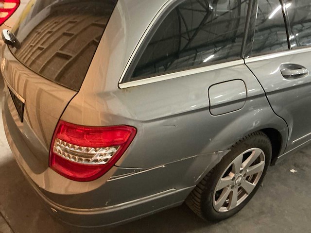 2010 mercedes-benz c 200 cdi personenauto - afbeelding 29 van  32