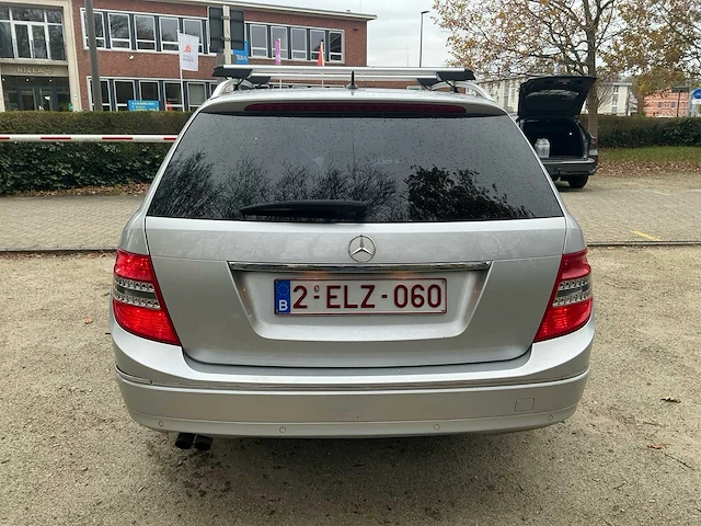 2010 mercedes-benz c200 stationwagen personenauto - afbeelding 19 van  24