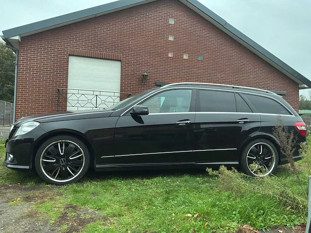 2010 mercedes-benz e 550 personenauto - afbeelding 7 van  35