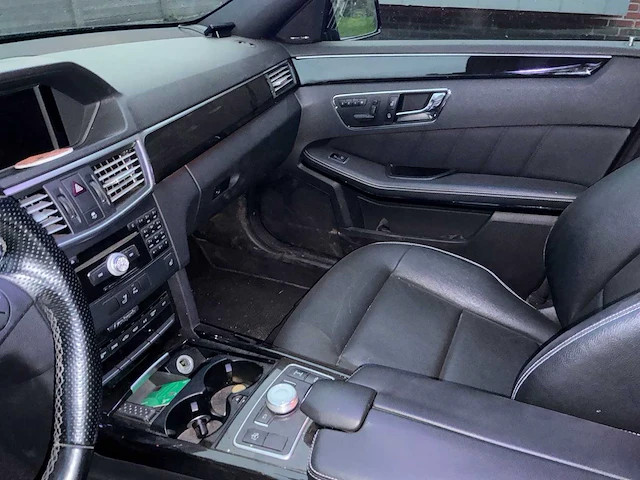 2010 mercedes-benz e 550 personenauto - afbeelding 9 van  35