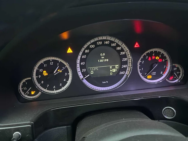 2010 mercedes-benz e 550 personenauto - afbeelding 13 van  35