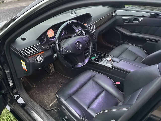 2010 mercedes-benz e 550 personenauto - afbeelding 20 van  35