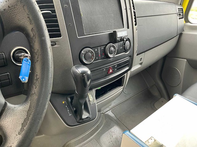2010 mercedes-benz sprinter 316 cdi ambulance - afbeelding 16 van  23
