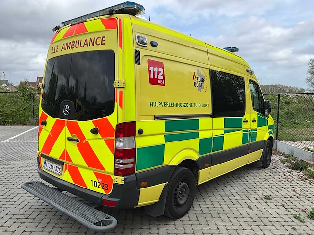 2010 mercedes-benz sprinter ambulance - afbeelding 17 van  22