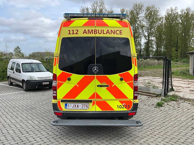 2010 mercedes-benz sprinter ambulance - afbeelding 18 van  22
