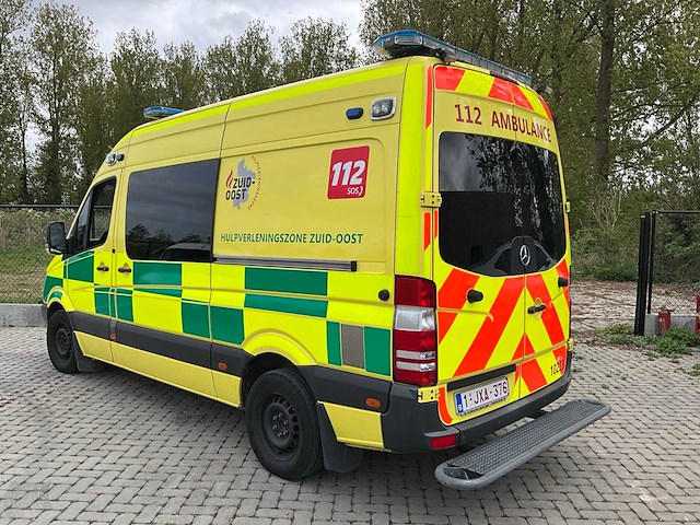 2010 mercedes-benz sprinter ambulance - afbeelding 19 van  22
