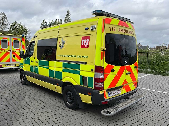 2010 mercedes-benz sprinter ambulance - afbeelding 19 van  21