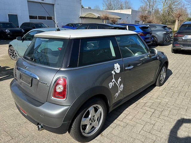 2010 mini cooper d - afbeelding 4 van  11