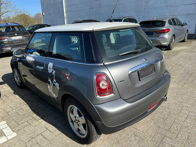 2010 mini cooper d - afbeelding 5 van  11