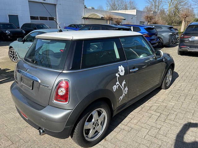 2010 mini cooper d - afbeelding 6 van  11