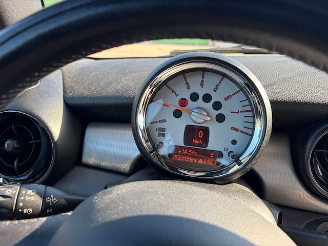 2010 mini personenauto - afbeelding 4 van  33