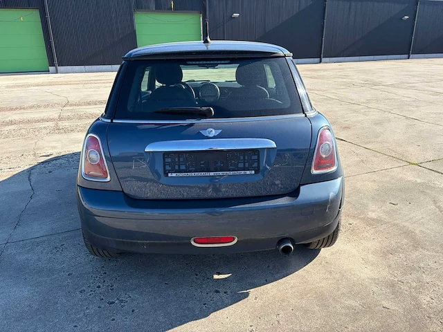 2010 mini personenauto - afbeelding 28 van  33