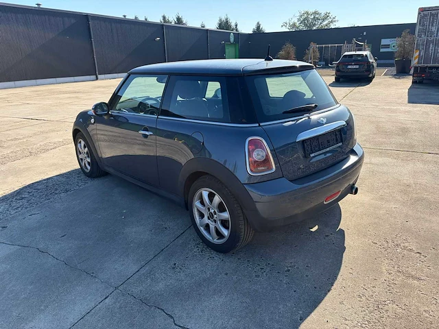 2010 mini personenauto - afbeelding 31 van  33