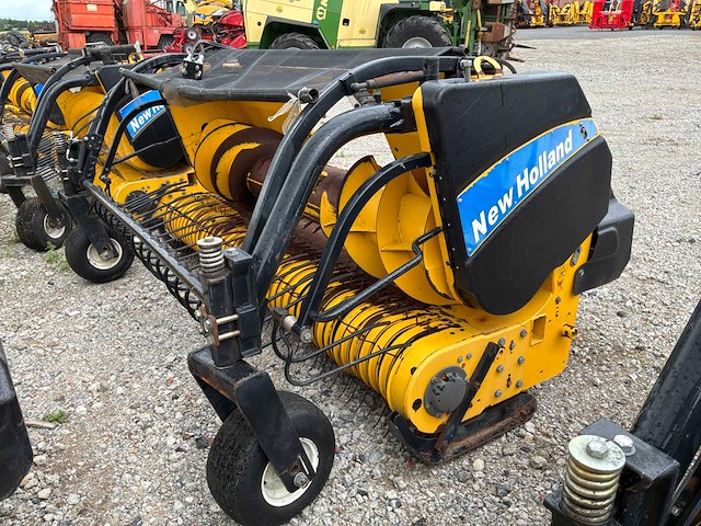 2010 new holland 273 header gras pick-up - afbeelding 1 van  7