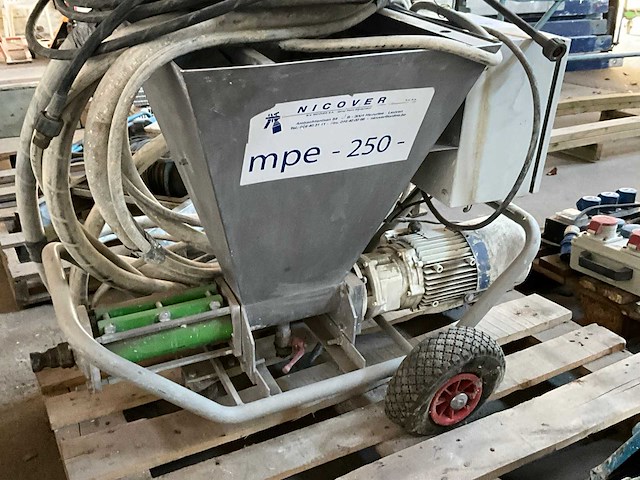 2010 nicover mpe250 pomp - afbeelding 1 van  6